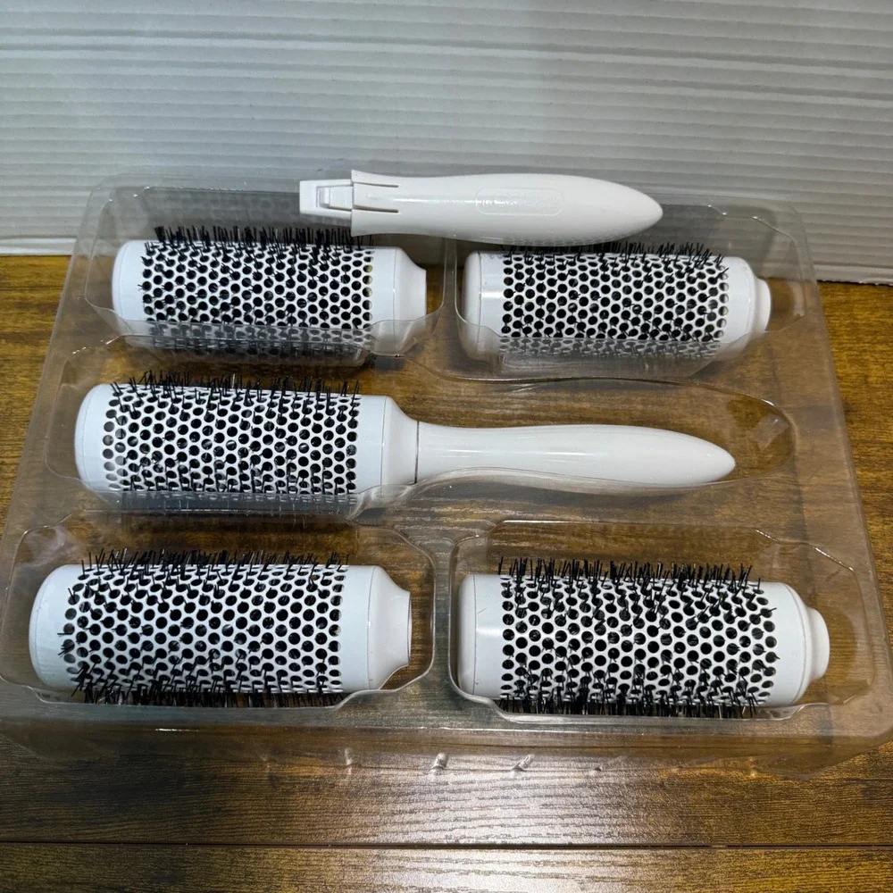 Casual Panache Click‎ n Curl 5 Piece 2 Inch Detachable Round Brush Styling Set